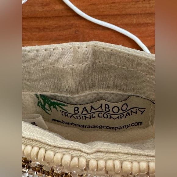 White Beaded Bag Purse Evening Bag Handbag Change
Purse - Picture 7 of 9